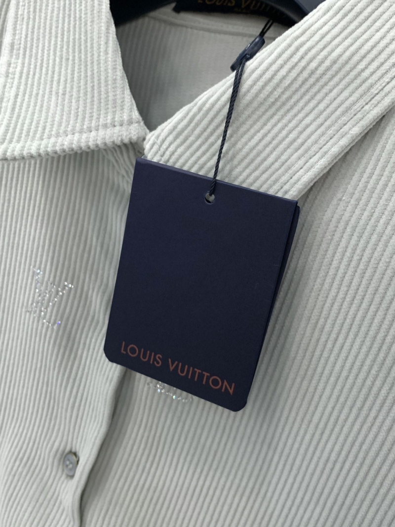 l0vis Vvtt0n t-shirt